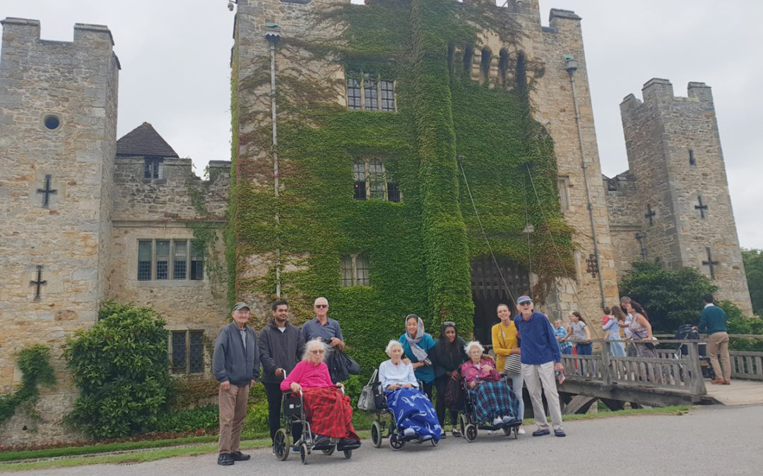 Lukestone Care Home residents visit Hever Castle