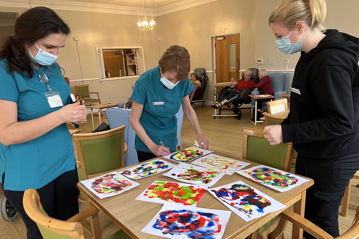 Messy art without the mess at Lukestone Care Home